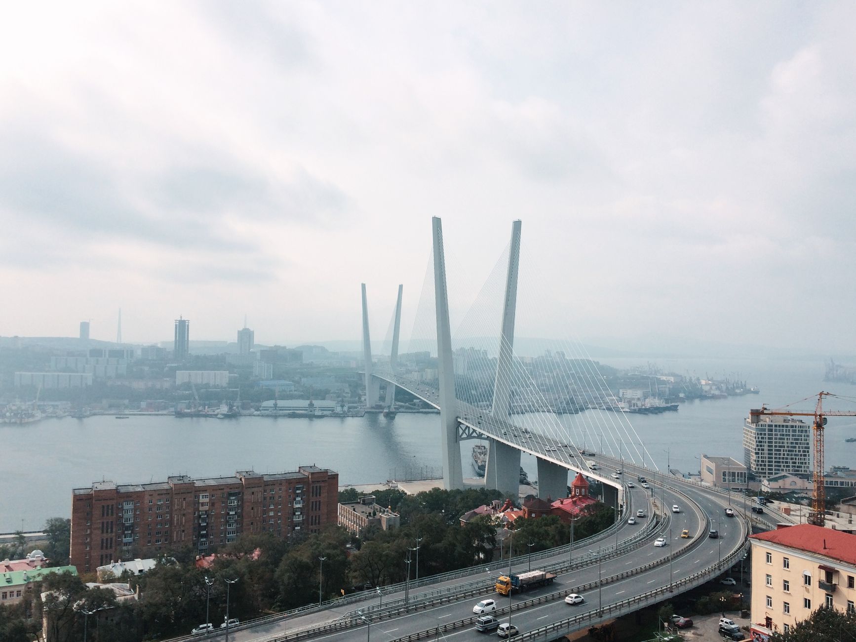 Золотой мост и дороги Владивостока